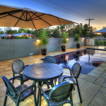 Chinchilla Motor Inn Екстериор снимка