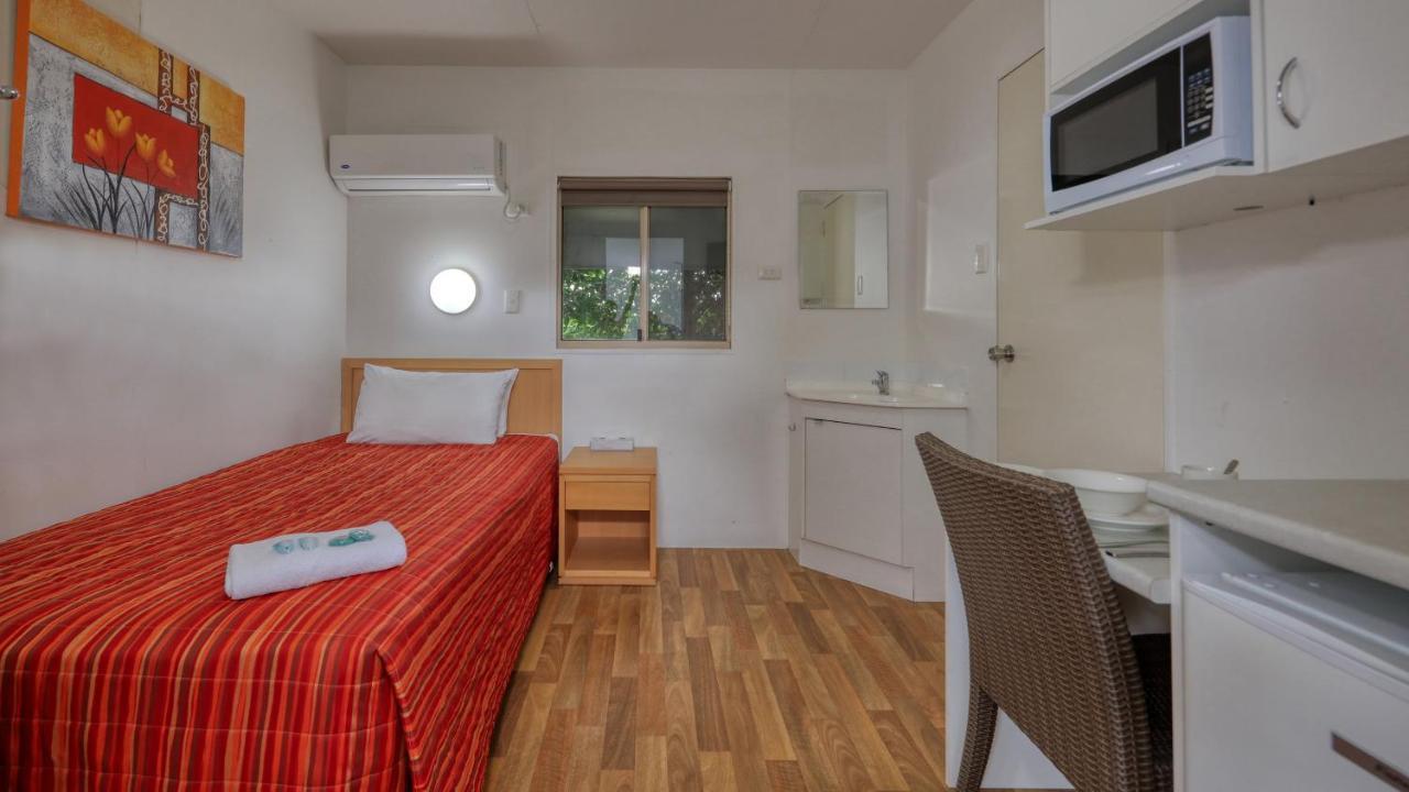 Chinchilla Motor Inn Екстериор снимка
